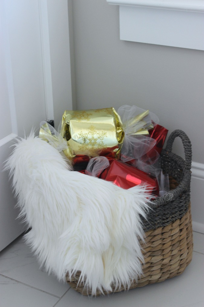 Wrapped Toilet Paper DIY Christmas Decor