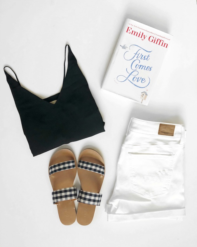 Book Review First Comes Love by Emily Giffin LoganCan.com